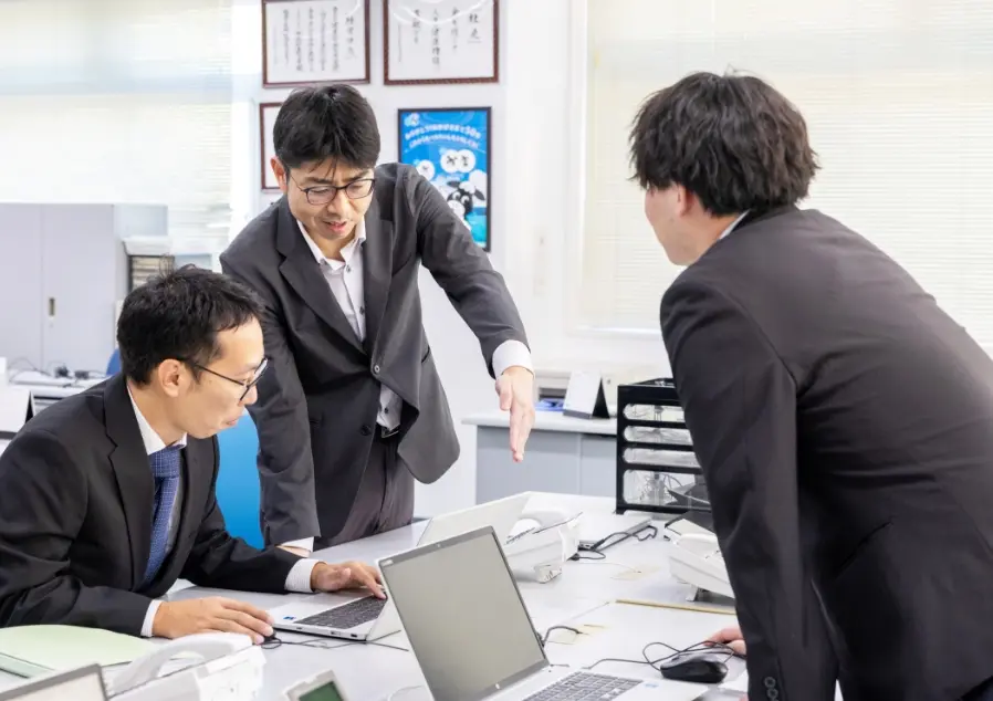 営業部 業務風景